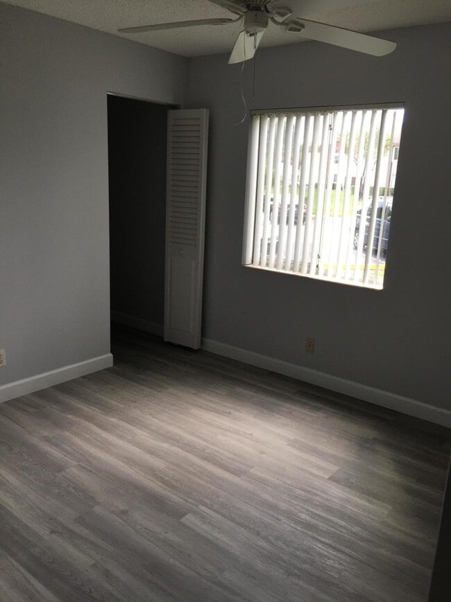 Building Photo - 4999 Sable Pine Cir