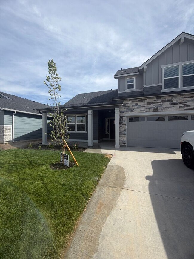 Building Photo - Brand New 4-Bedroom Encore Plan with Jr. Suite & Open Concept Design