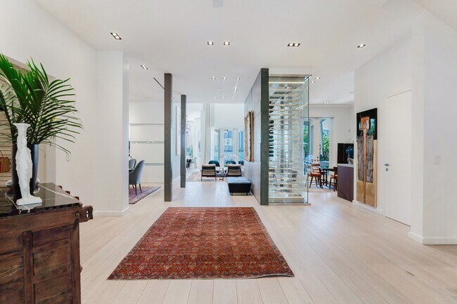 Building Photo - 3916 Island Estates Dr