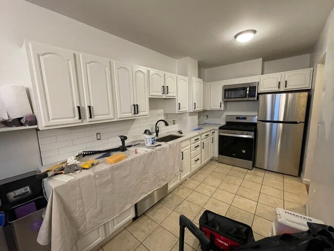 Foto del edificio - 448 Park Dr