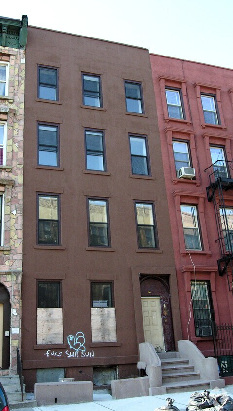 Foto principal - 126 Jefferson Ave