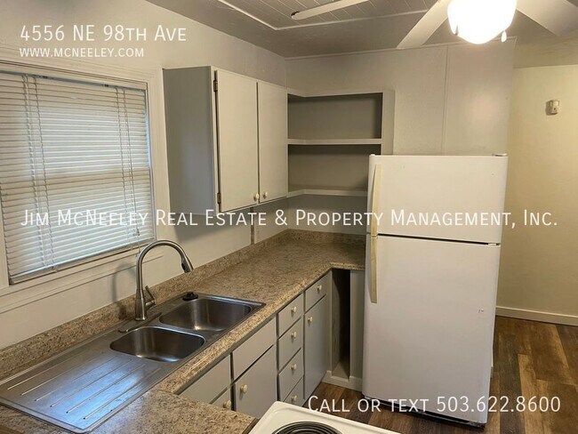 Foto del edificio - 4556 NE 98th Ave