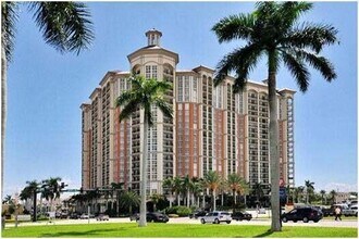 Building Photo - 550 Okeechobee Blvd