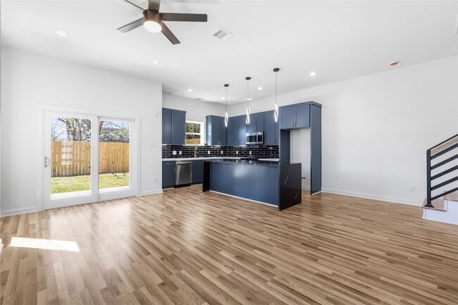 Foto del edificio - 5406 Longmeadow St