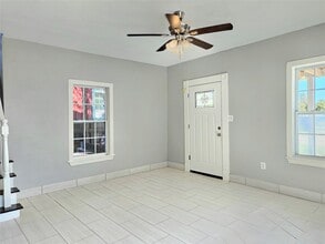 Building Photo - 532 Bayshore Dr