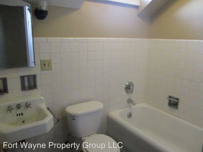 Building Photo - 2822 S Anthony Blvd
