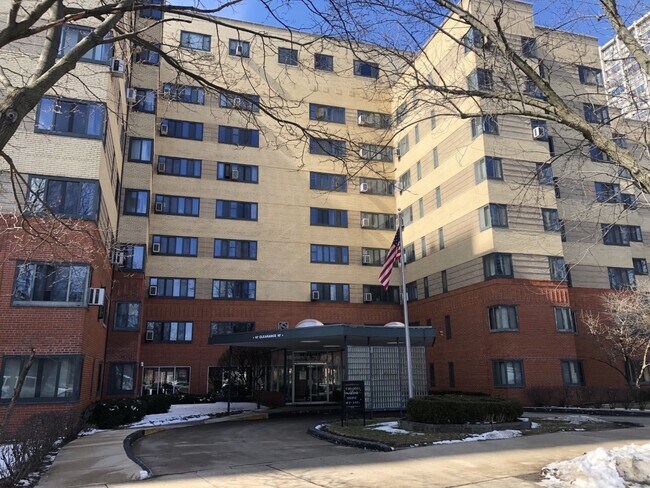 Building Photo - 5056 N Marine Dr