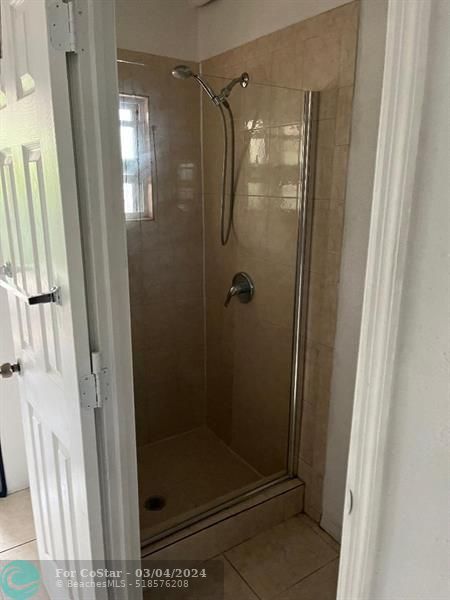 Building Photo - 2626 Thomas St