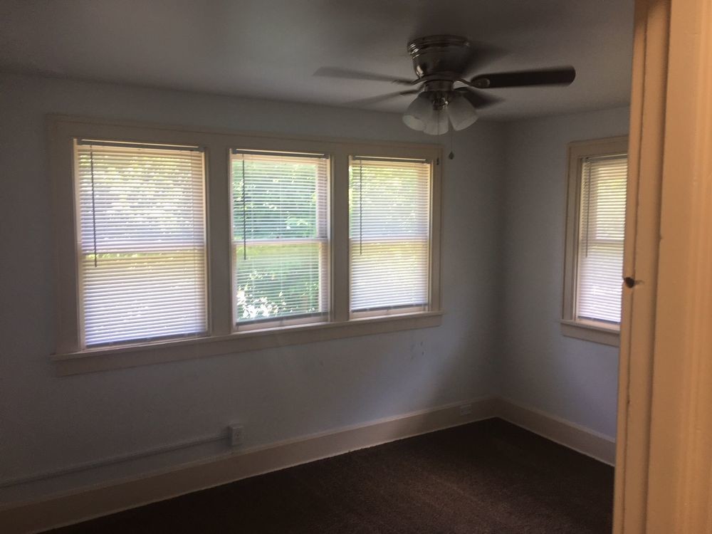 Foto del edificio - 2406 Glenmawr Avenue