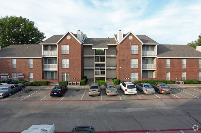 Gable Point Apartments - Gable Point