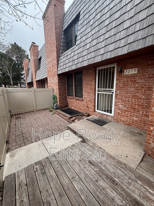 Foto del edificio - 2079 Sussex Ln
