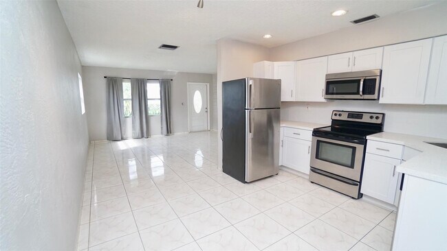 Foto del edificio - 5908 NW 81st Ave