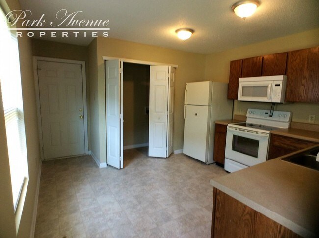 Foto del edificio - 6237 Foster Brook Dr