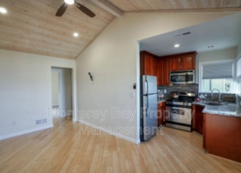 Foto del edificio - 673 Mermaid Ave