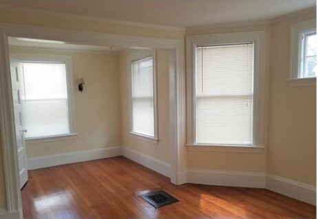 Foto del edificio - 37 Kenwood St