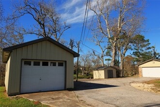 Building Photo - 113 Old Angleton Rd