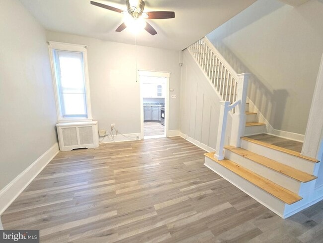 Photo - 1726 N Lindenwood St Townhome