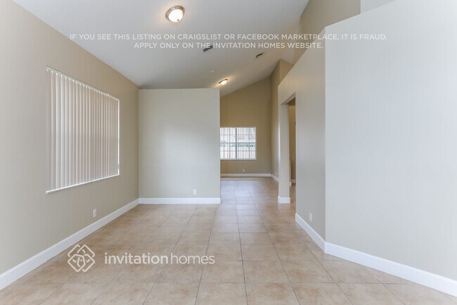 Building Photo - 335 Cambridge Dr