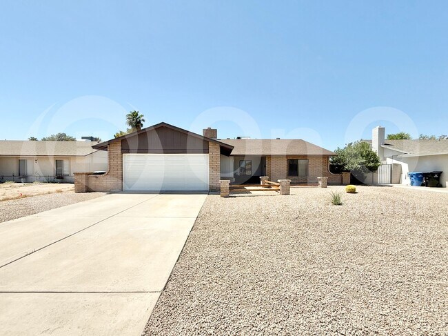 Foto del edificio - 3147 W Phelps Rd
