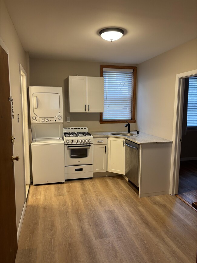 Photo - 610 Grand St (Hoboken, NJ) Apartment