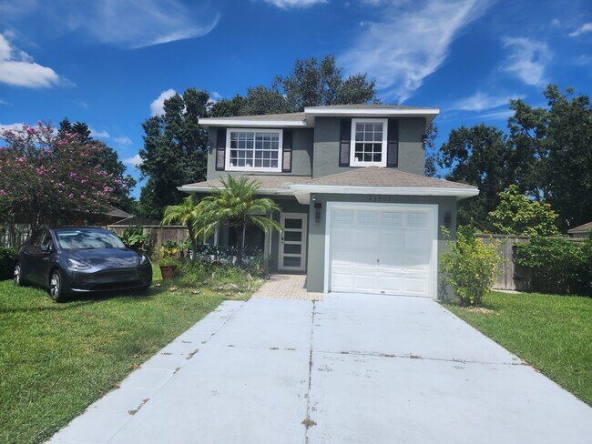 Building Photo - 13701 Glasser Ave