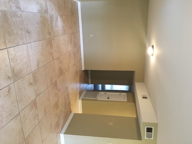 Primary Photo - 518 S Jefferson Ave