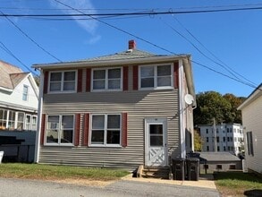 Building Photo - 33 Ash St