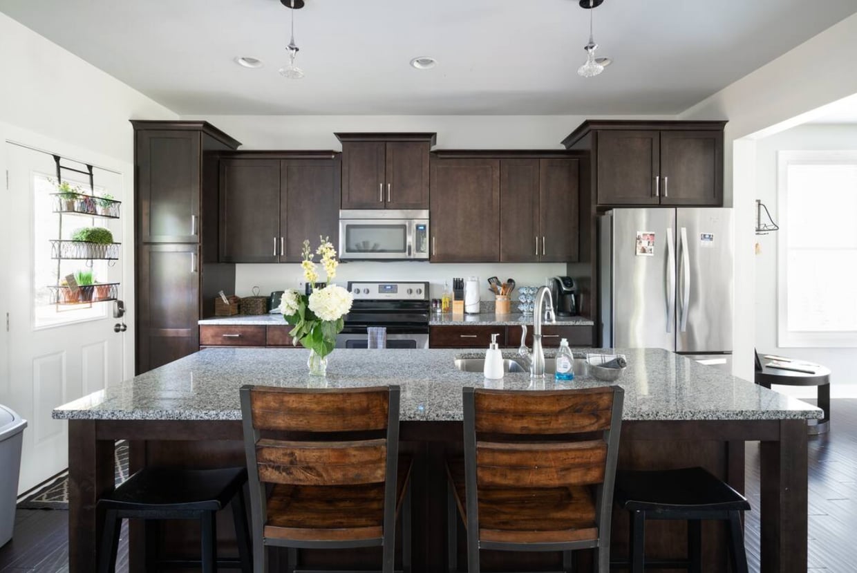 Beautiful Kitchen! - 260 Riverside Dr