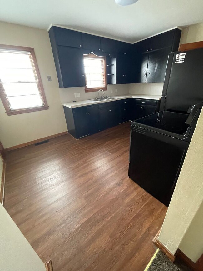 Foto del edificio - 2 Bedroom, 1 Bathroom House with attached single garage