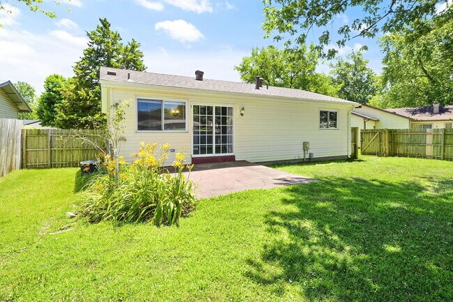 Building Photo - 3483 Norberg Dr