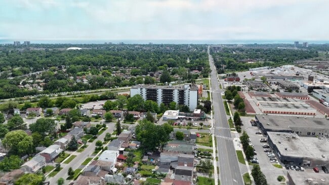  - 739 Birchmount Road