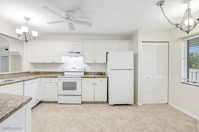 Foto del edificio - 260 Belina Dr