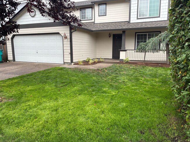 Foto del edificio - Beautifully Remodeled 3BR Home with A/C & Fenced Backyard