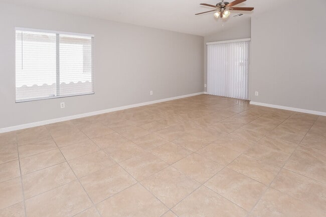 Building Photo - 4850 Drifting Pebble St