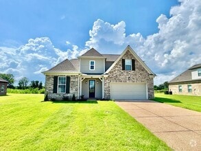 Building Photo - 95 Primrose Ln