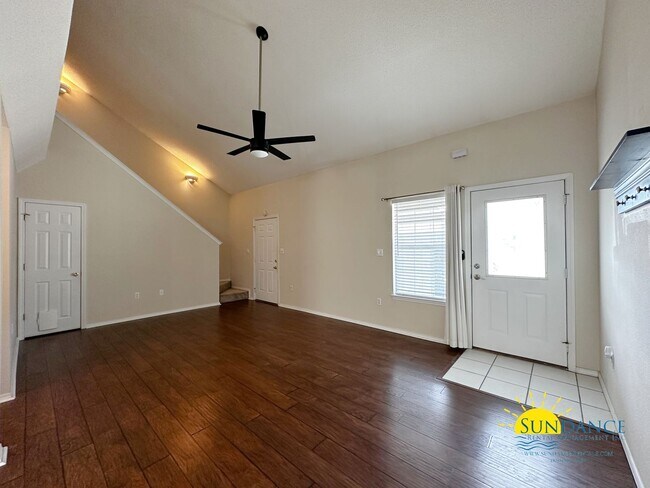 Foto del edificio - Spacious 3-Bedroom Home in FWB in between Eglin & Hurlburt Bases!