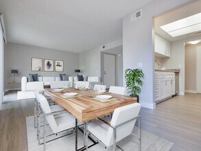 Building Photo - Sycamore Canyons