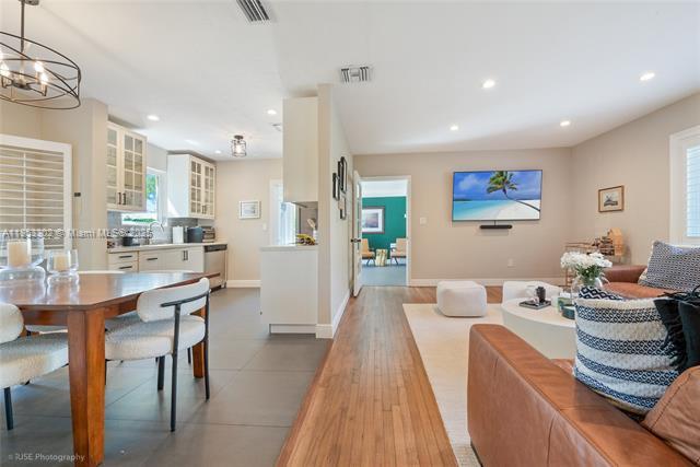 Foto del edificio - 5830 SW 51st St