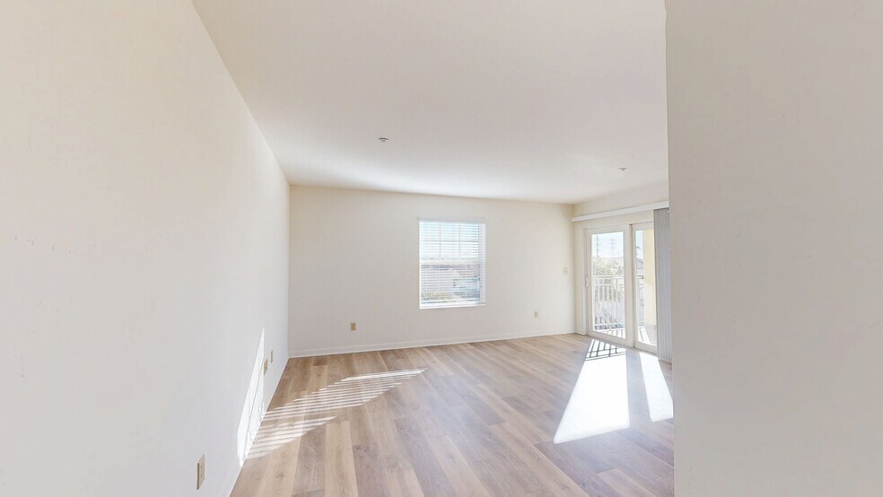 Riviera Highlands Apartments
