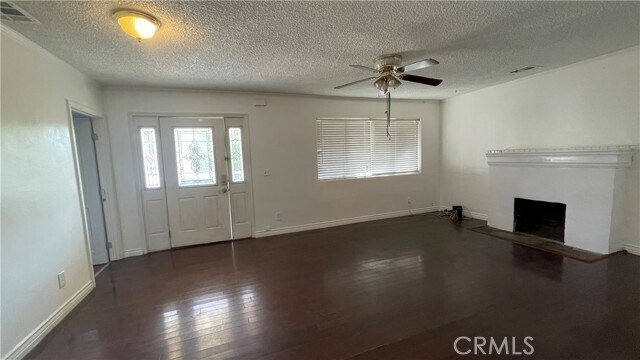 Foto del edificio - 3841 Maine Ave