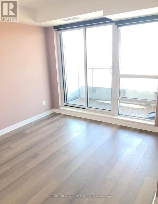 Photo du bâtiment - 2015 Sheppard Ave E