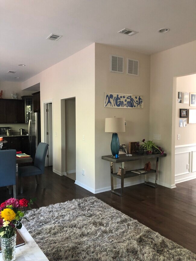 Foto del edificio - 10 Creekstone Dr