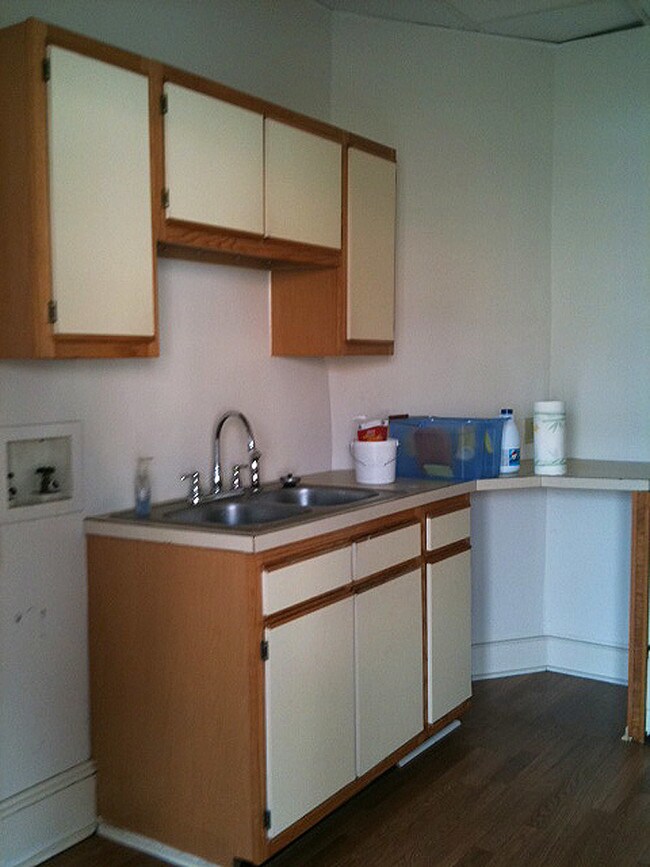 Interior - Azalea Apartments