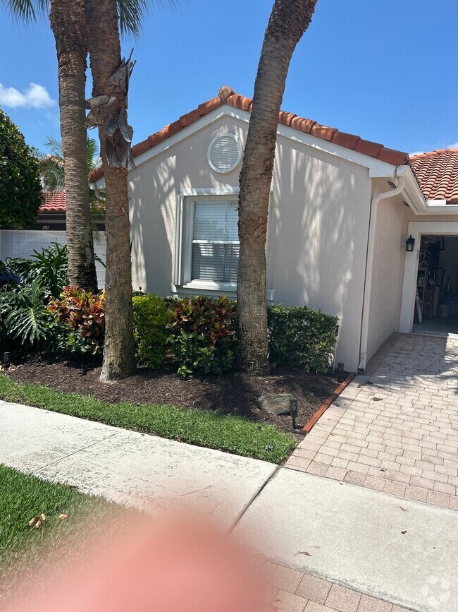 Building Photo - 11583 Colonnade Dr