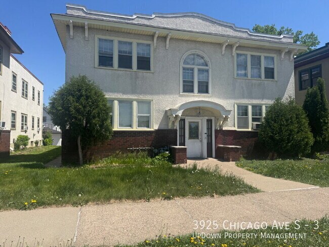 Foto del edificio - 3925 Chicago Ave