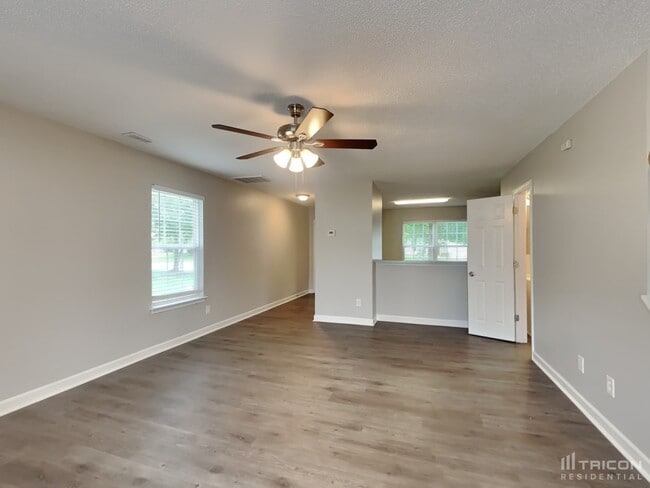 Building Photo - 933 Crowders Woods Drive Gastonia NC