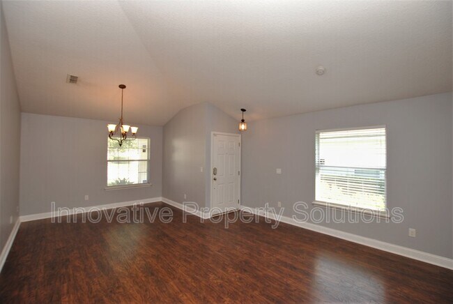Foto del edificio - 14507 Falling Waters Dr