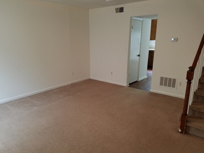 Building Photo - 1845 Ebenezer Rd