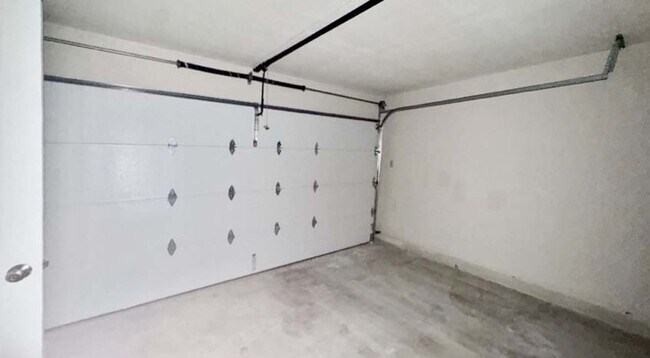 Foto del edificio - Charming 4-bedroom, 2.5-bath