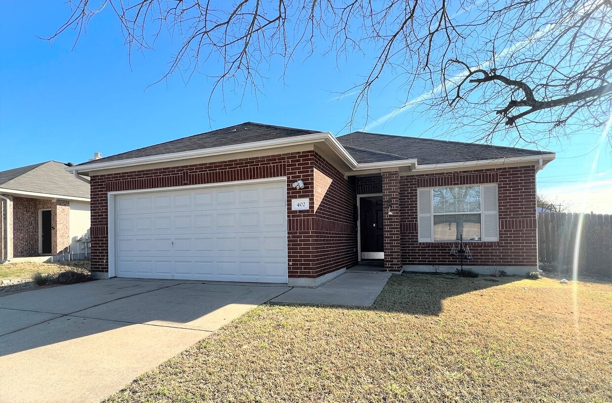 Foto principal - Renovated 3-bedroom Home in Huttoparke